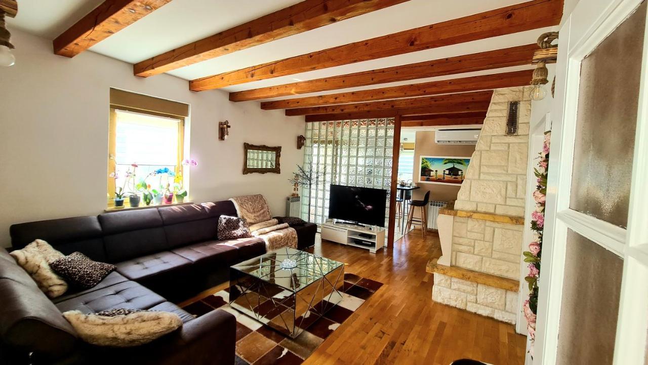 Villa Sunshine Пула Екстер'єр фото